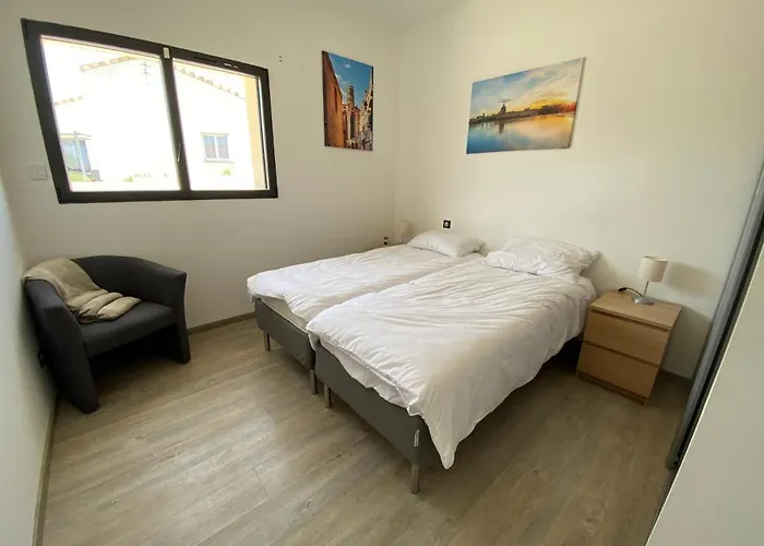 Villa Superbe Plain-pied Avec Piscine *