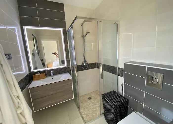 Superbe Plain-pied Avec Piscine Villa Servian